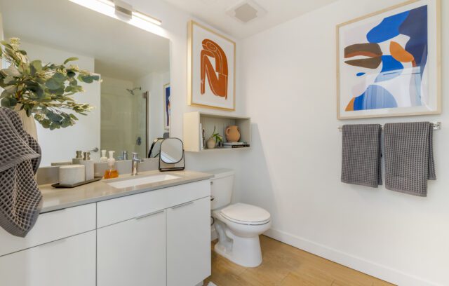 801 MODEL BATH